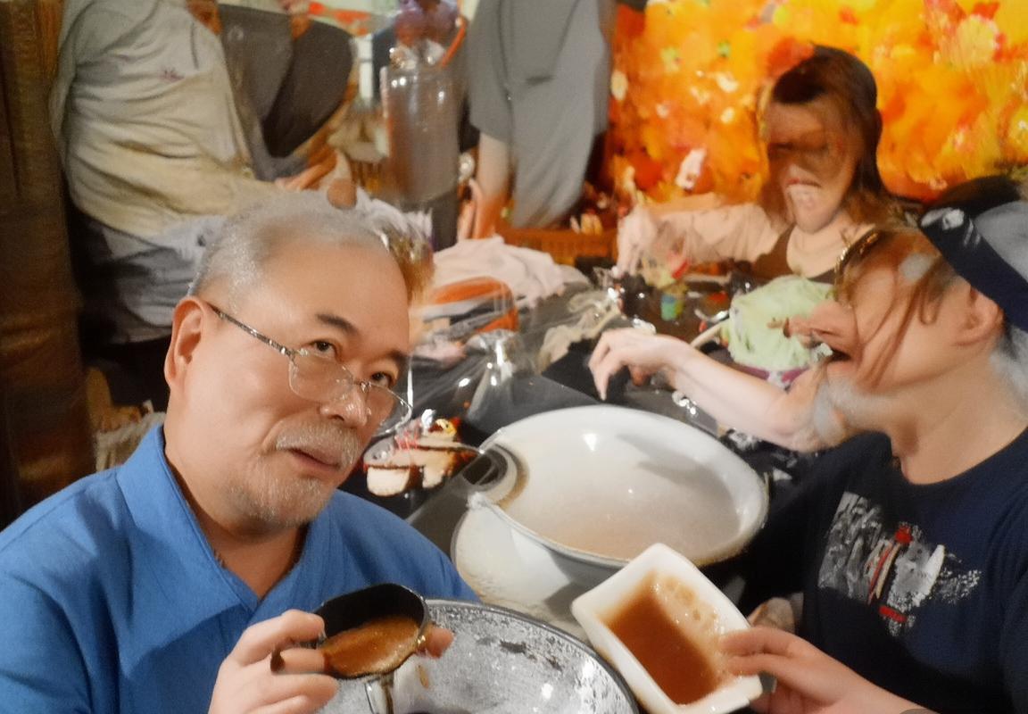 巴塞罗那4-1罗马：团队默契铸就胜利，赛季展望与精神传承(图1)