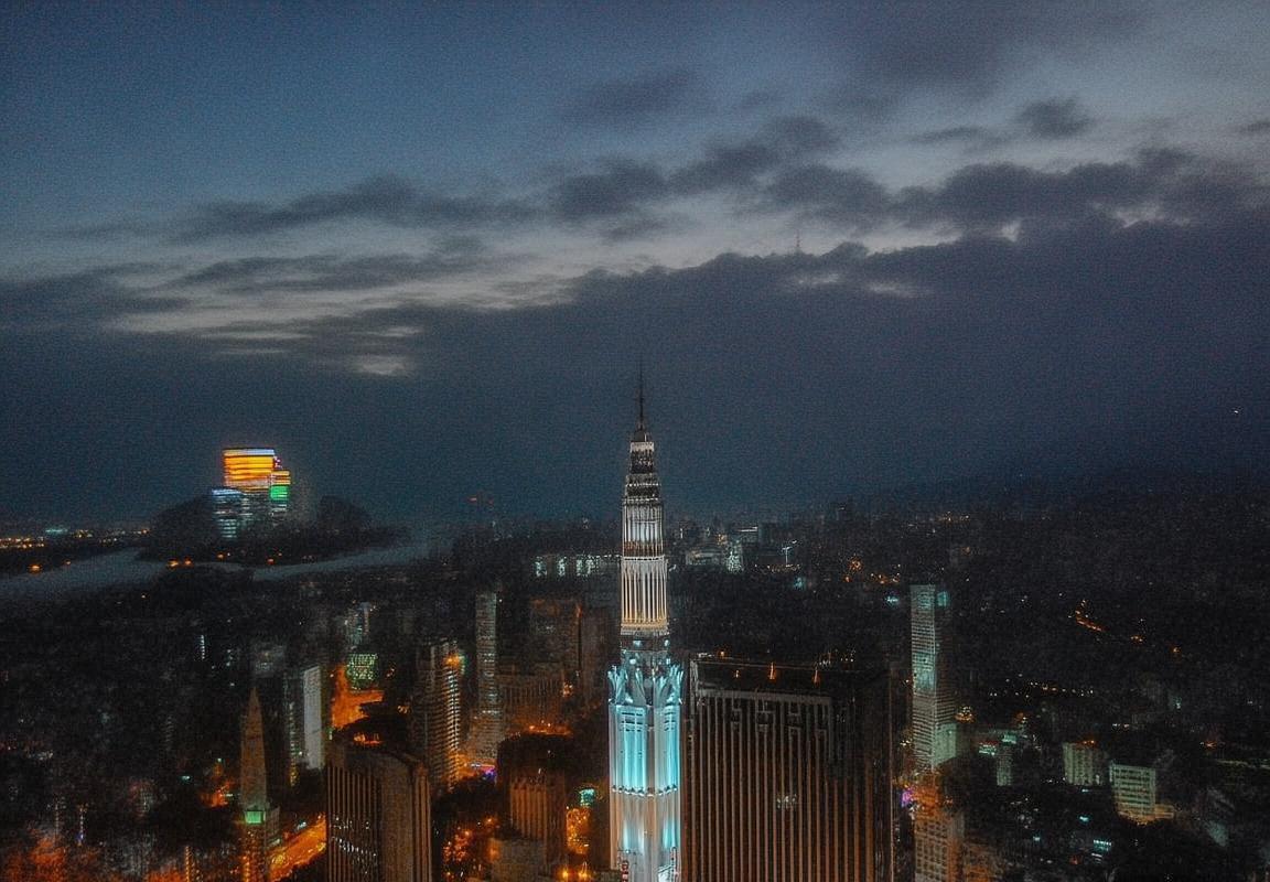 拜仁慕尼黑0-2不敌皇马，欧冠四分之一决赛遗憾出局(图1)