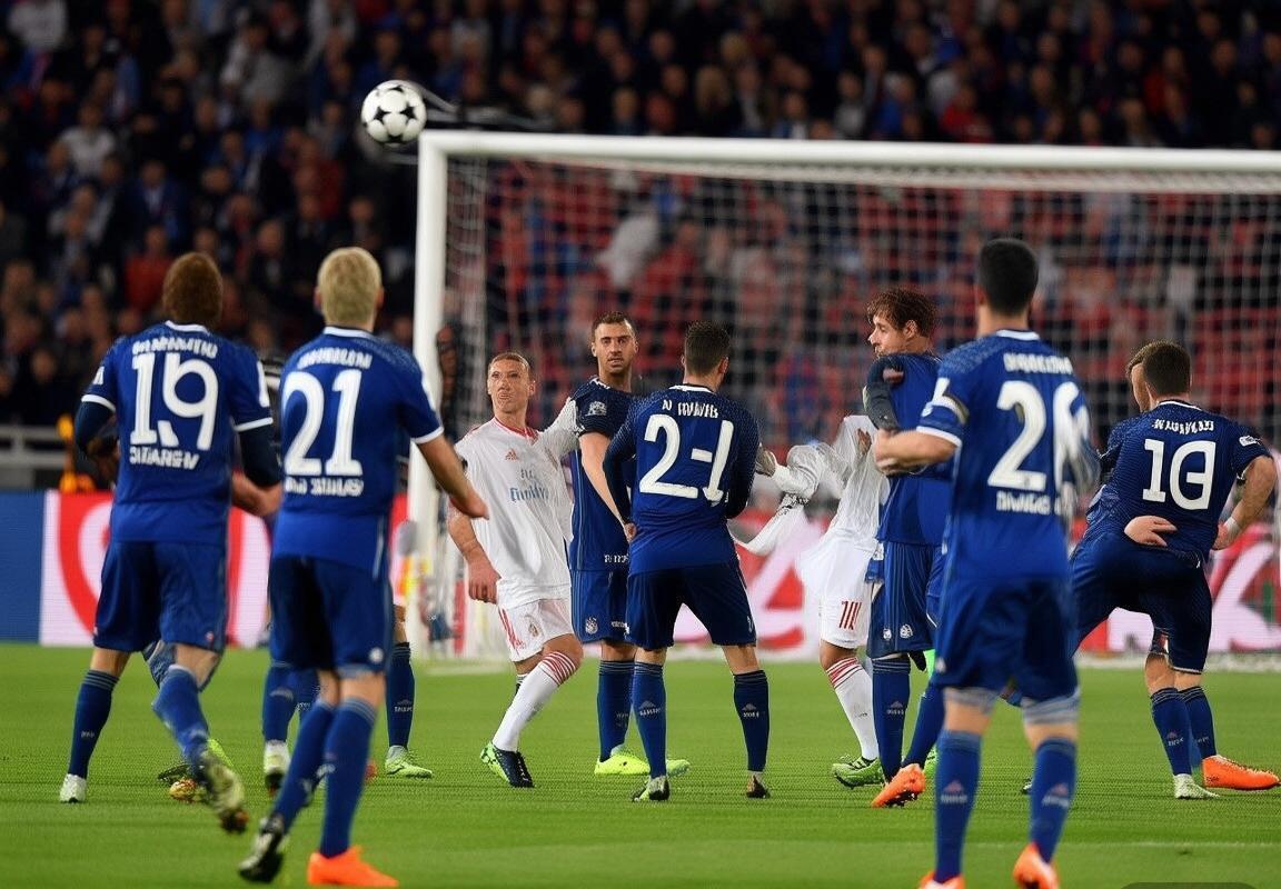 拜仁慕尼黑0-2不敌皇马，欧冠四分之一决赛遗憾出局(图4)